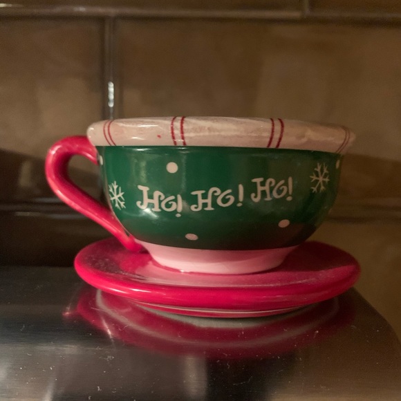 Set of 2 Avon Christmas Glass Coffee Mugs Decor - Picture 2 of 12